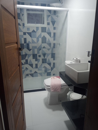 Others 3, Casas Bergamo, Cairu