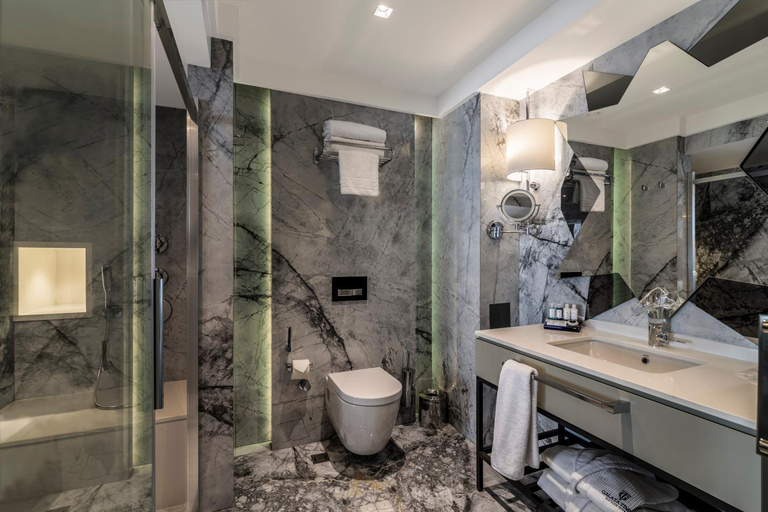 Bathroom 4, Galata Times Boutique Hotel, Beyoğlu