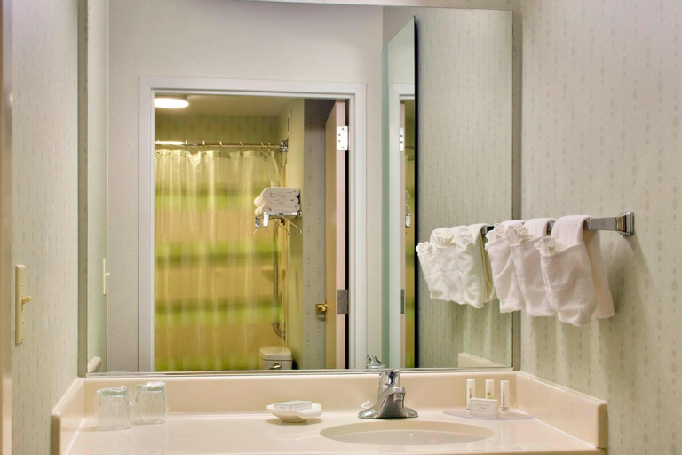 Bathroom 2