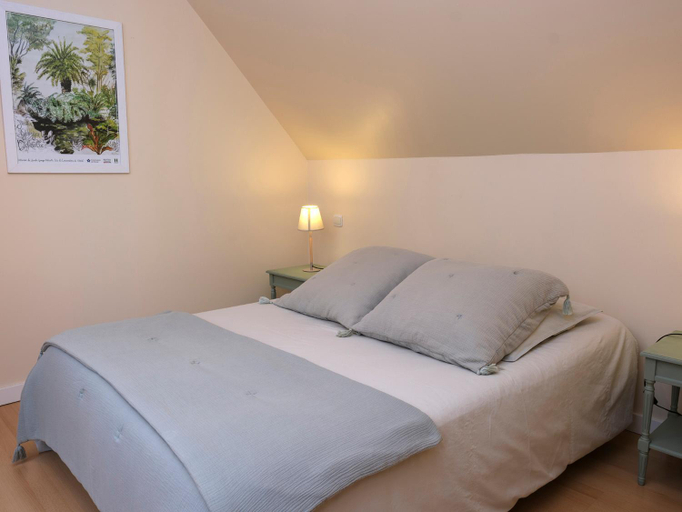 Bedroom 2, Maison pres de la plage et de la thalasso, Finistère