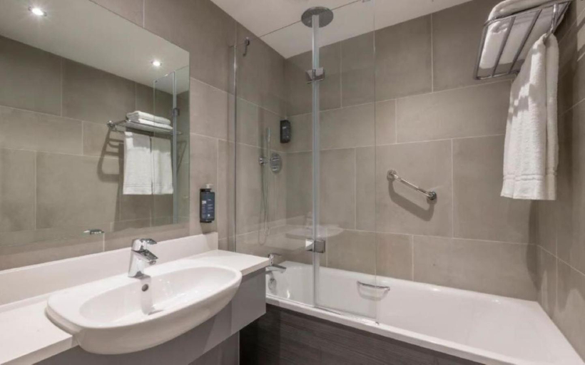Bathroom 4, Clayton Hotel Galway