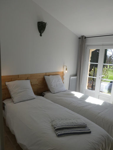 Bedroom 2, L'auguste maison d'hotes, Alpes-de-Haute-Provence