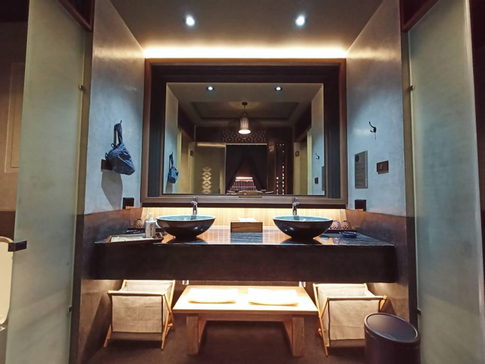 Bathroom 1