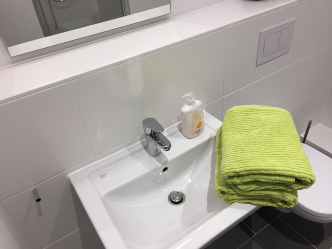 Bathroom 27