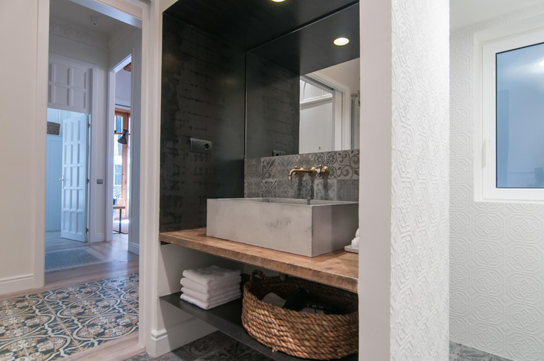 Bathroom 3, Rental Apartment Barcelona, Barcelona