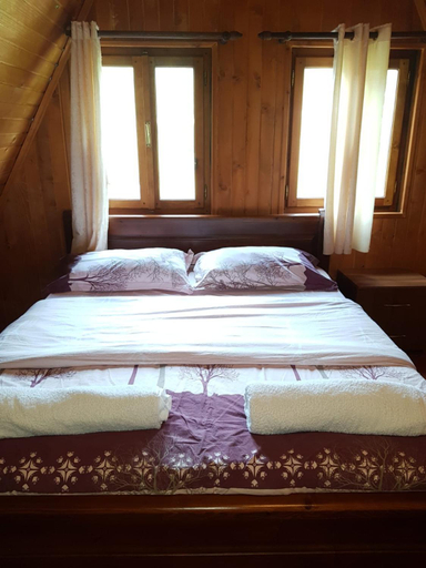 Bedroom 2, Shpella Guesthouse Theth, Shkodrës