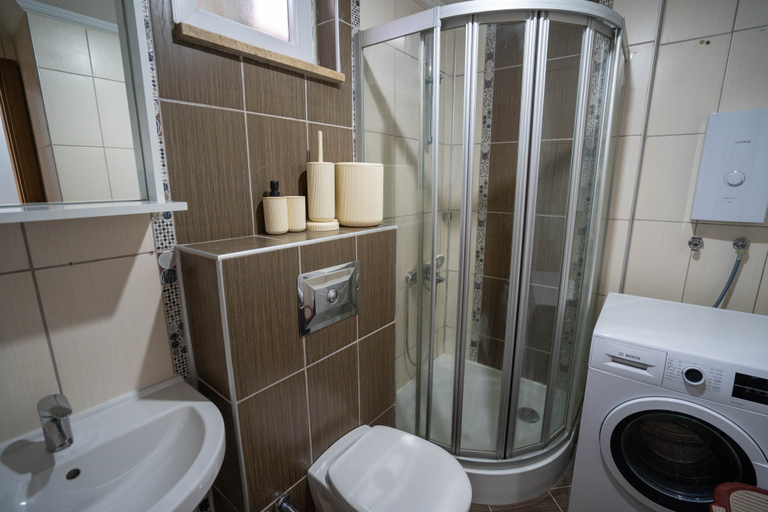 Bathroom 4, River Park Residence, Antalya