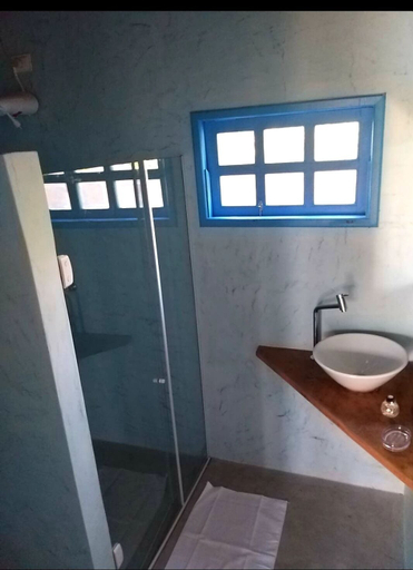Bathroom 2, Mangabeira Lodge, Cairu