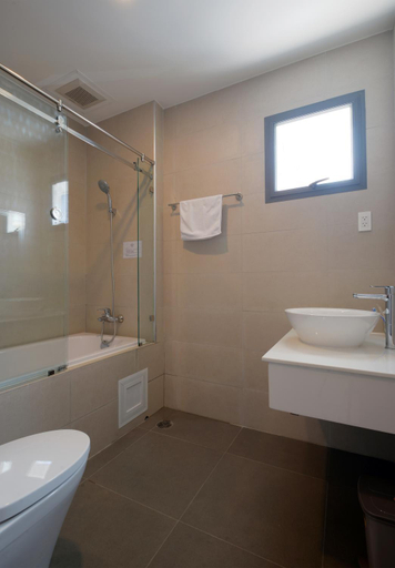 Bathroom 2, Babylon Garden Serviced Apartment, District 1
