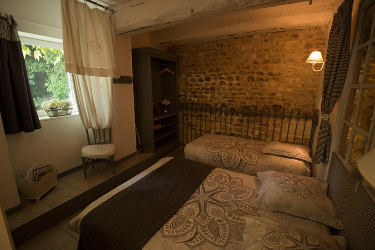 Bedroom 2, Gite "Le Bleu D'Orage" Dans un Domaine de 7ha Au Calme, Orne