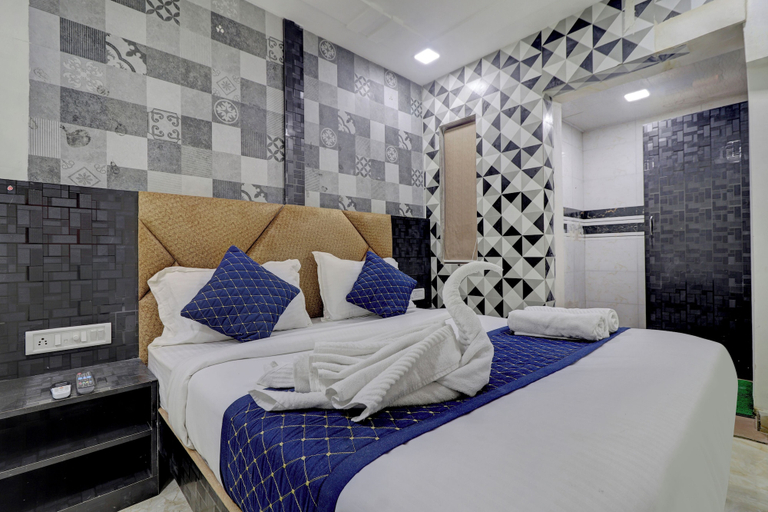 Bedroom 3, Parle Inn Hotel, Mumbai Suburban