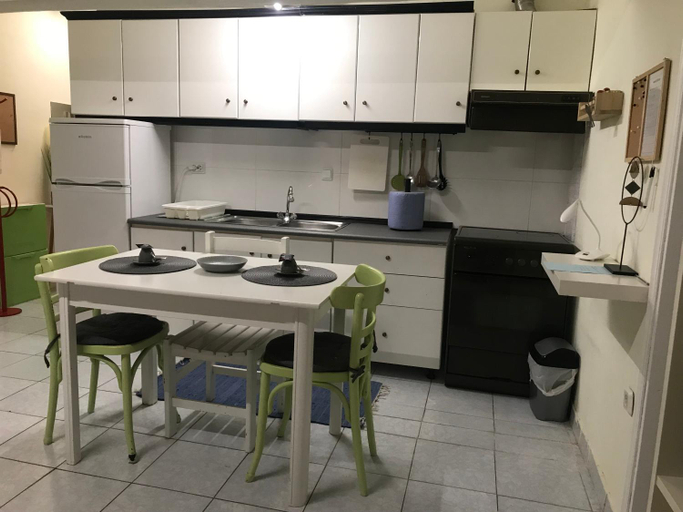 Others 2, Istos Apartment, Central Macedonia