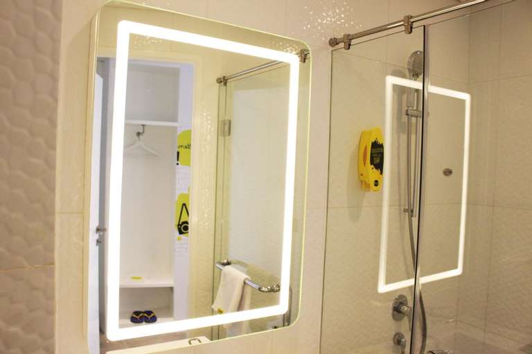 Bathroom 9