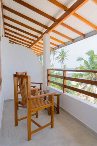Others 5, La Polena, Matara Four Gravets