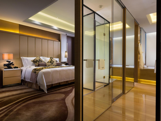 Bedroom 14