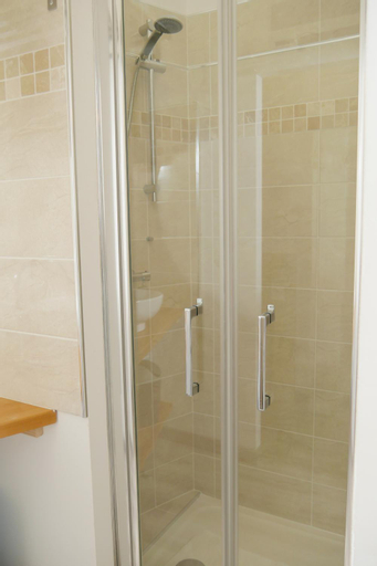 Bathroom 6