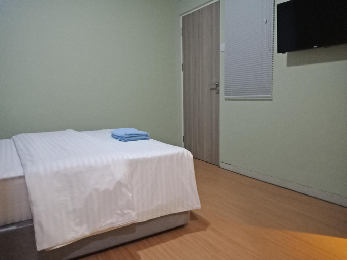 Bedroom 2, SleepRest @ Golden Prima 2, Batam