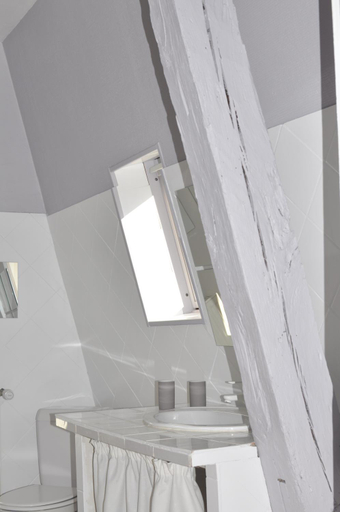 Bathroom 2, B&B Le Relais des Saints Peres, Yonne