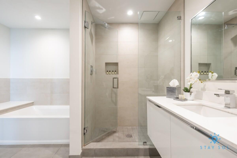 Bathroom 4, Rooftop Pool+ Hot Tub|Hollywood Beach Boardwalk, Broward