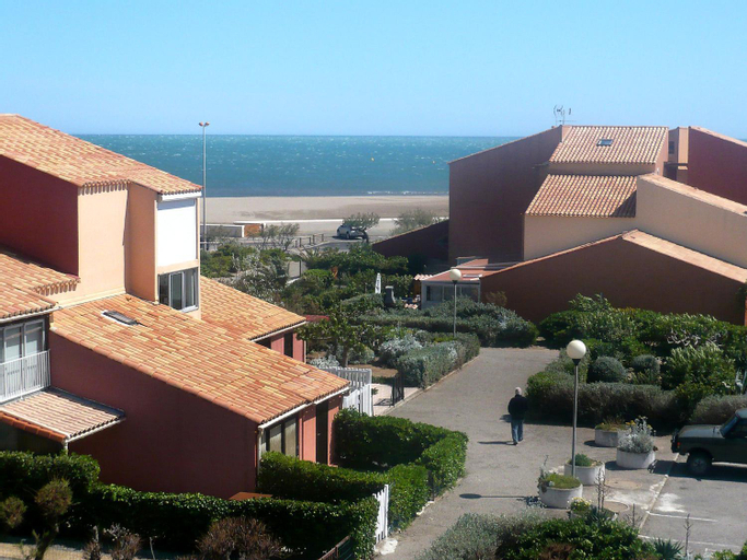 Apartment Les Balcons de la Mediterranee-2 by Interhome, Aude