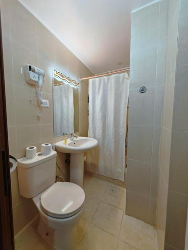 Bathroom 4, Cleopetra Hotel, Wadi Musa