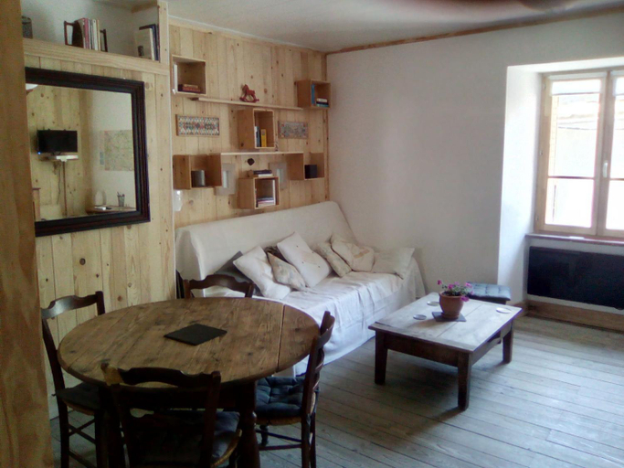 Others 2, Au 17, Cantal
