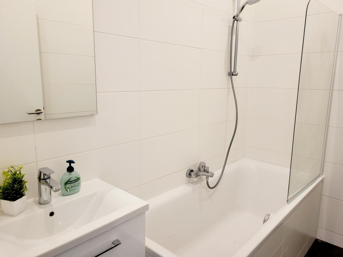 Bathroom 2, フロリドスドルファー アパートメント, Wien