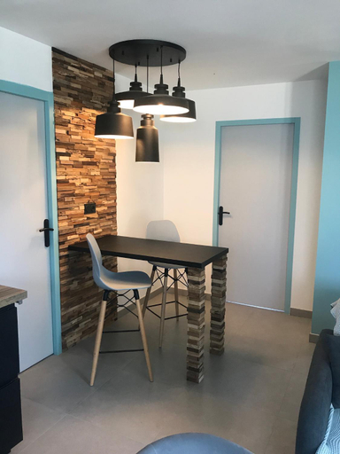 Dining Room 8