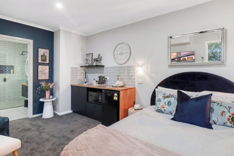 Bedroom 3, 16 Scenic by Regional Escapes, South Barwon - Inner