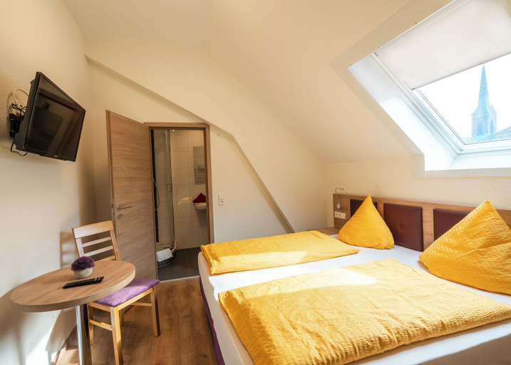 Bedroom 3, Hotel Schwert, Ortenaukreis