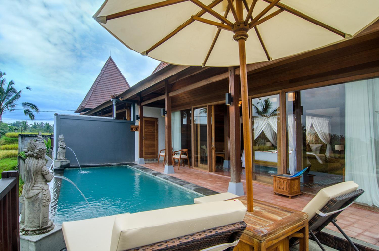Swimming Pool 10