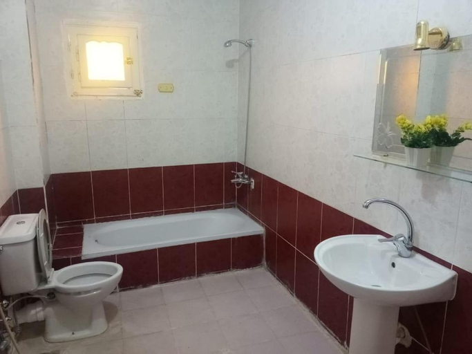 Bathroom 3, Go Inn Backpackers, Aswan