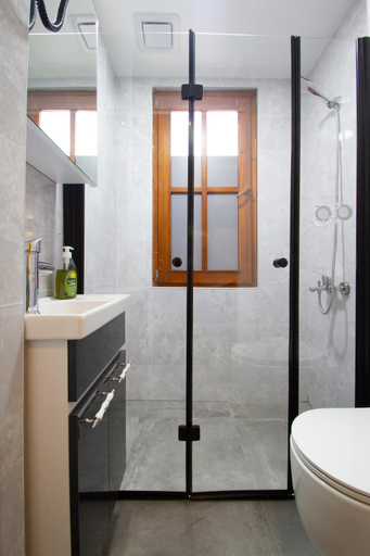 Bathroom 5, Turna Hotel, Fatih