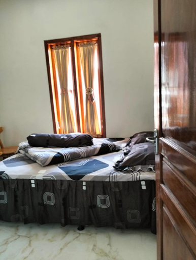Bedroom 4, Bromo Seruni Guesthouse, Probolinggo