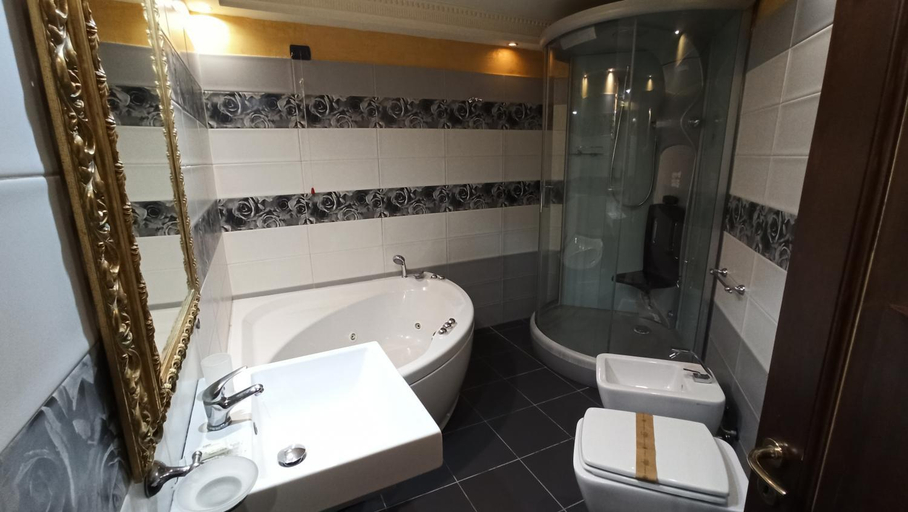 Bathroom 5