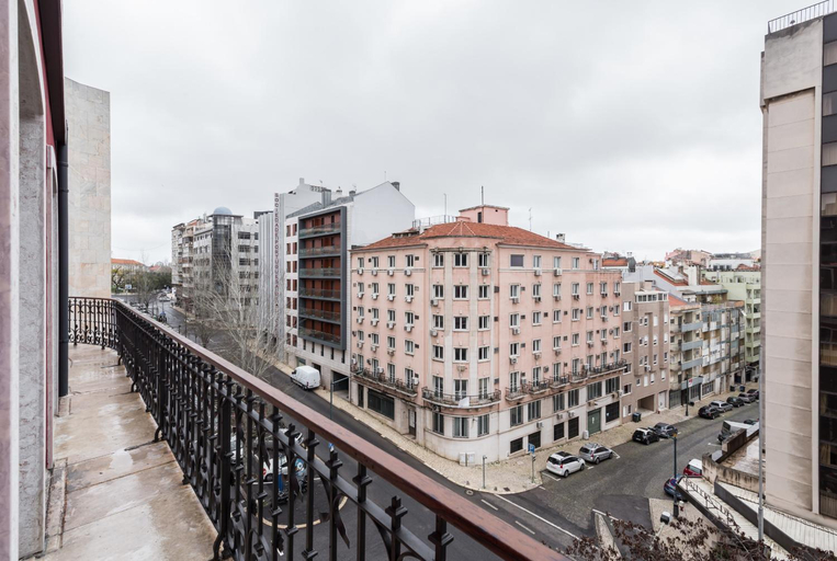 Others 4, TravelingToLisbon Marques de Pombal, Lisbon
