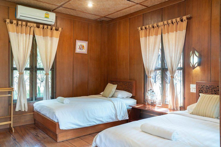 Bedroom 13