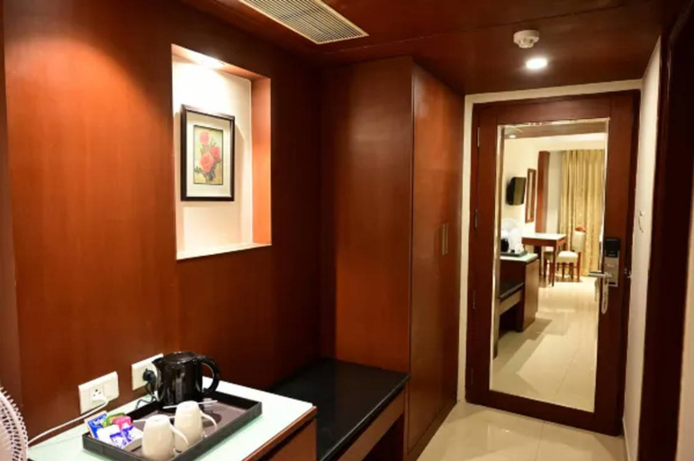 Bathroom 4, MEGHALAYA HOTEL, Visakhapatnam
