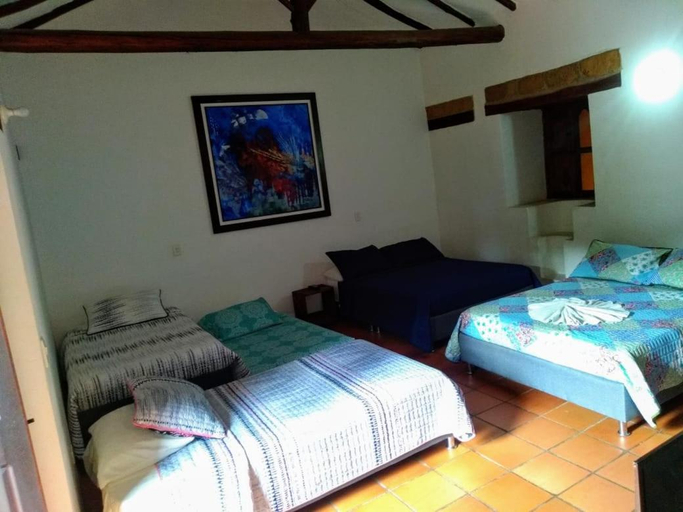 Bedroom 2, Hotel Restaurante Sion, Moniquirá