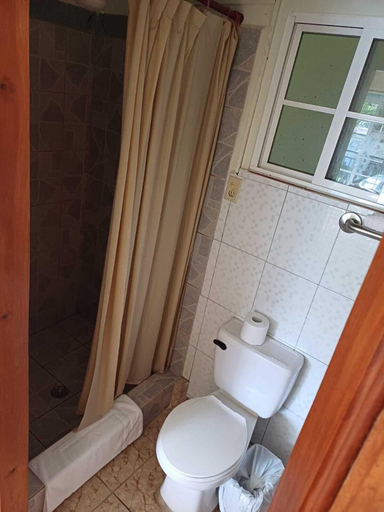 Bathroom 2, Southern Corner Motel & Restaurant