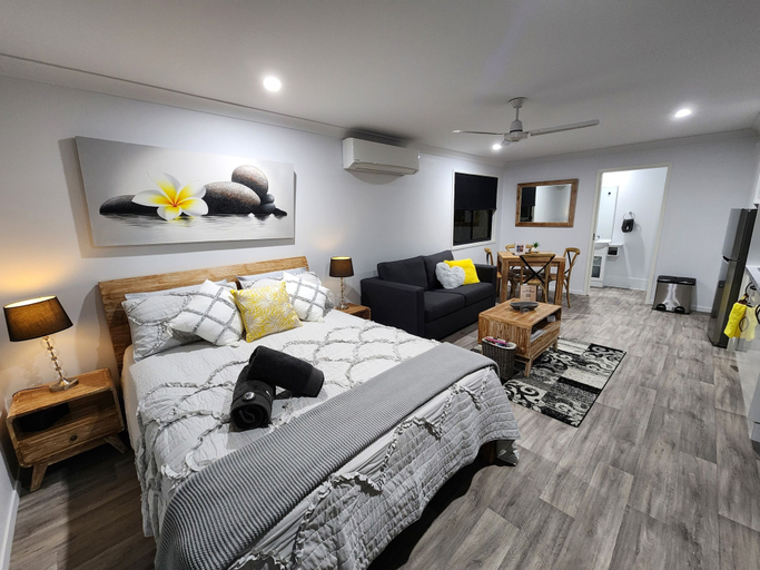 Bedroom 2, Jubri's Hideaway, Wambo