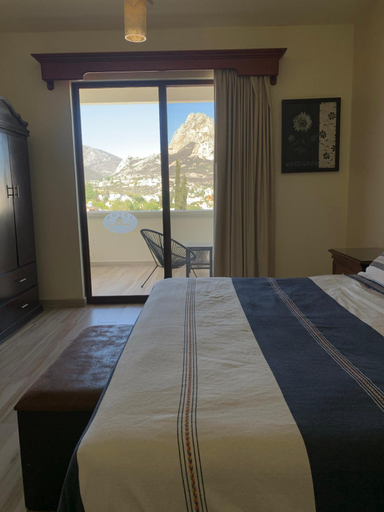 Bedroom 2, Hotel Mariazel, Ezequiel Montes