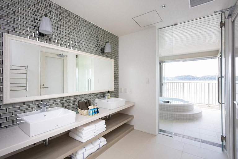 Bathroom 4, THE HARBOR TERRACE, Zushi