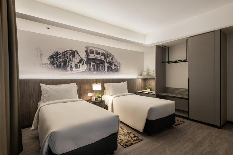 Bedroom 18