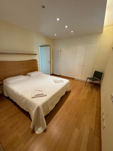 Bedroom 18