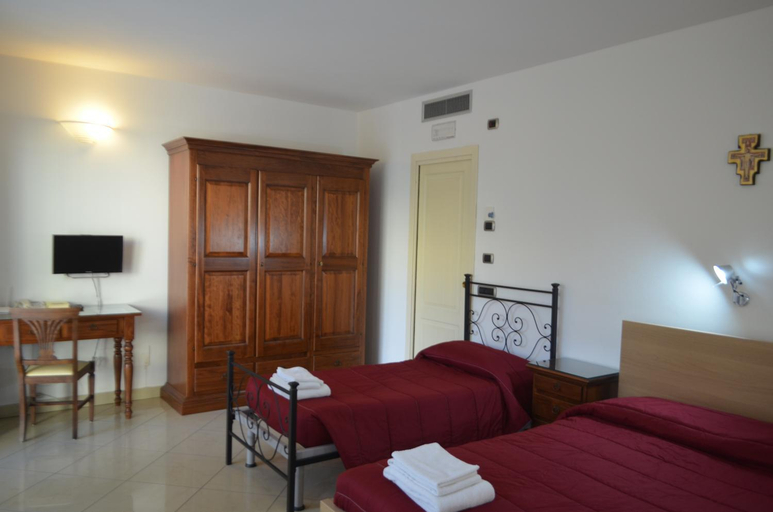 Bedroom 9