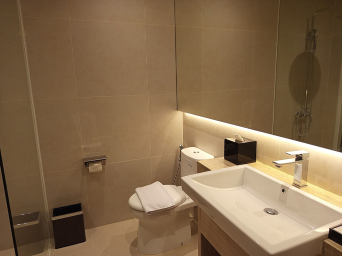 Bathroom 5, Owi Hotel Boutique, Central Jakarta