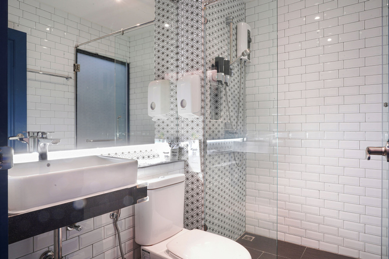 Bathroom 6