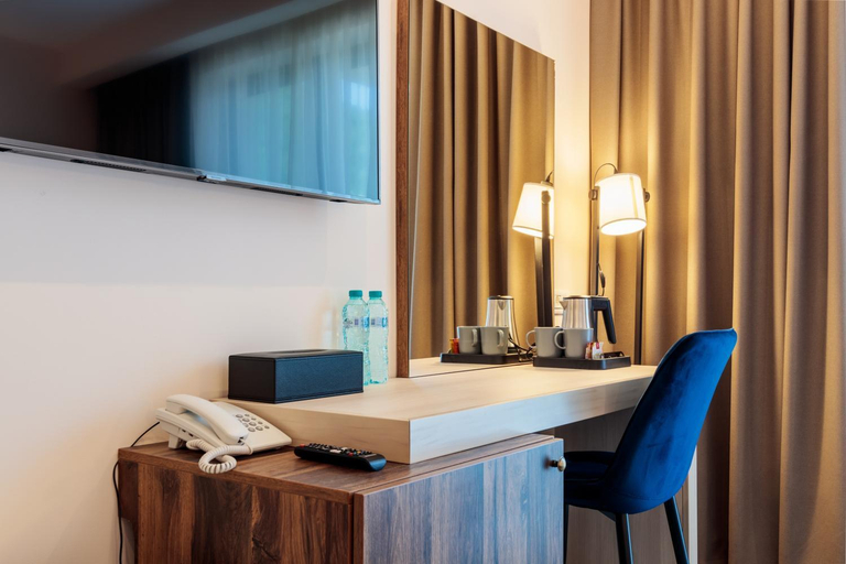 Others 5, RIVER Hotel, Calimanesti