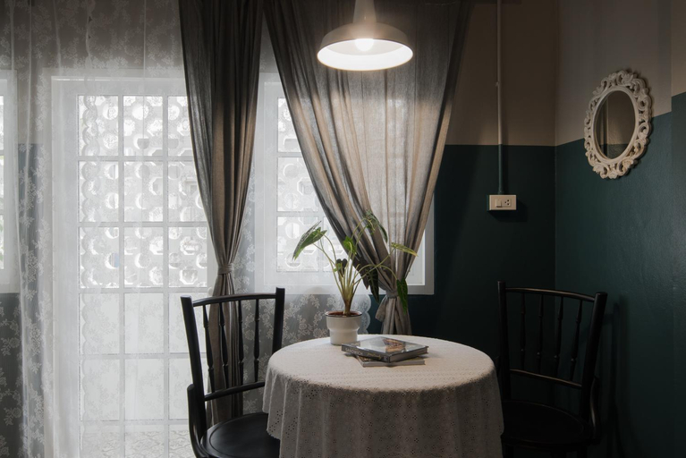 Dining Room 9